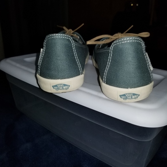 Vans - Picture 4 of 4